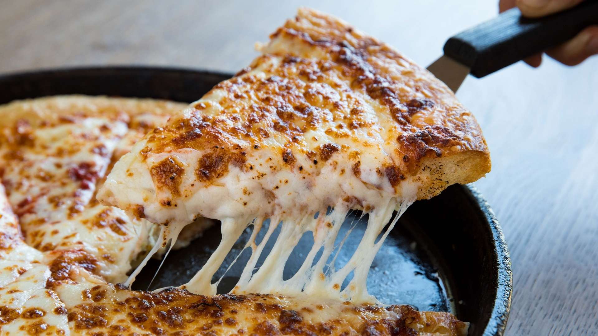 他能根據對 他能根據對